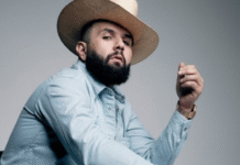 Así fue la emotiva visita de Carín León al barrio donde creció en Hermosillo