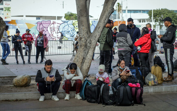 Primeros deportados en la mexicana Tijuana no son de las redadas de Trump sino de Biden