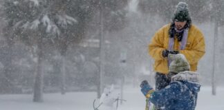 Una gran tormenta invernal amenaza a EE.UU. y Canadá con fuertes nevadas