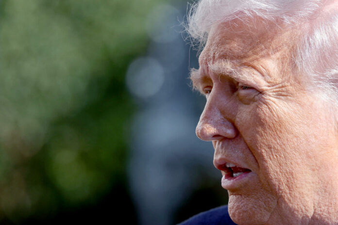 Trump dice que Washington tal vez opte por "una toma de control amistosa de Cuba"