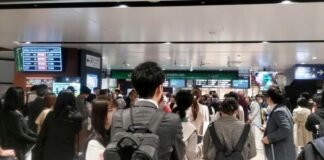 Japón retira la alerta por tsunami tras sismo de magnitud 7.7