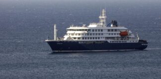 Crucero del hantavirus atracará en Tenerife para evacuar a los pasajeros