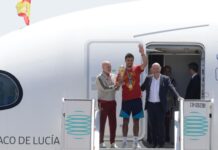 Selección de España llega a Madrid con el trofeo del Mundial 2026
