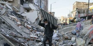 Van 169 muertos y 668 heridos por el terremoto en Colombia